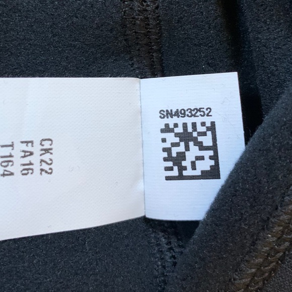 The North Face Expedition Long Sleeve Zip Neck - Picture 7 of 8